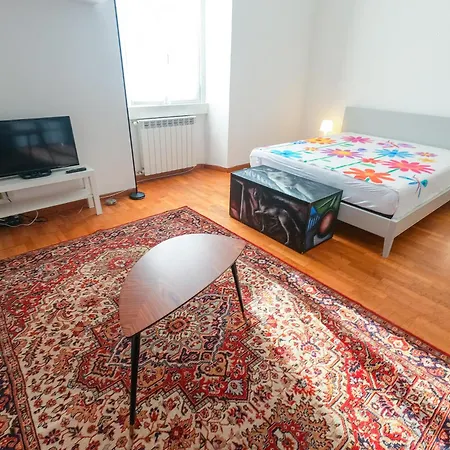 I Host - Brembo 1 Apartmán